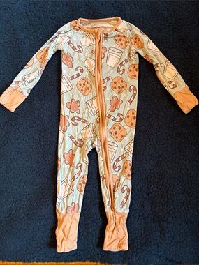 Little one shop Holiday Cookie Print Footie Pajamas for Kids